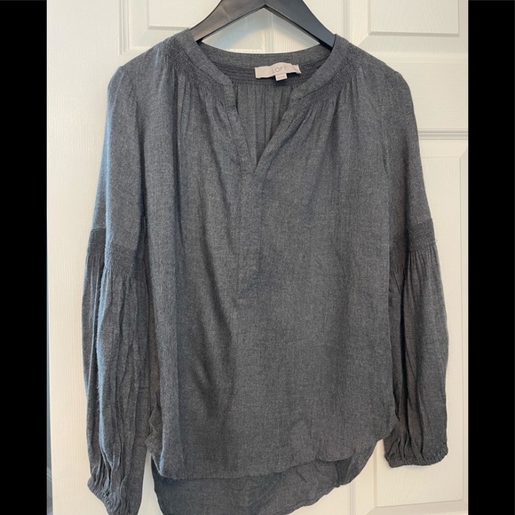 - LOFT blouse - Picture 1 of 3